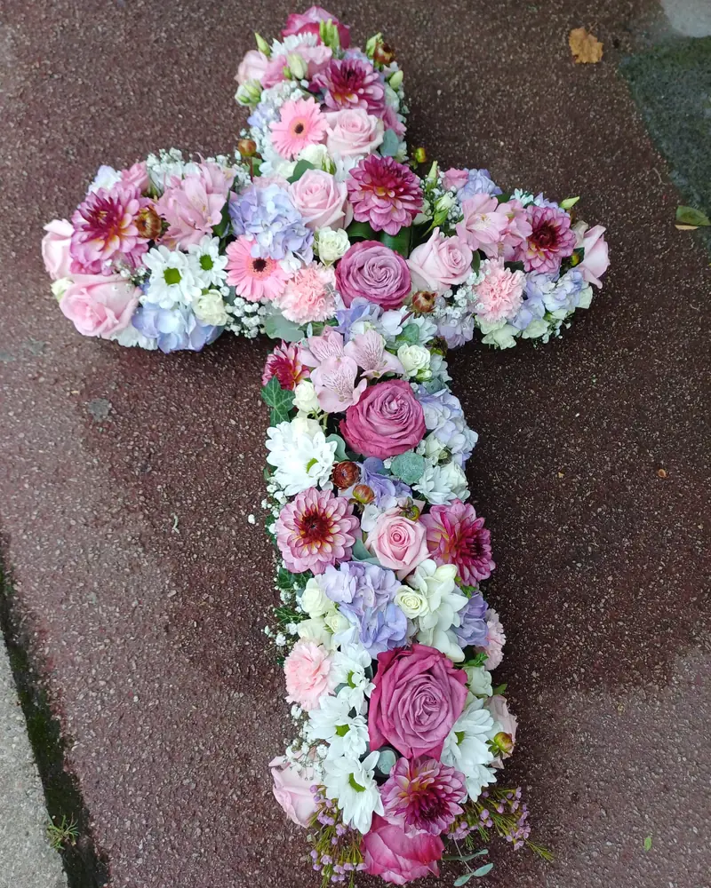 Croix rose