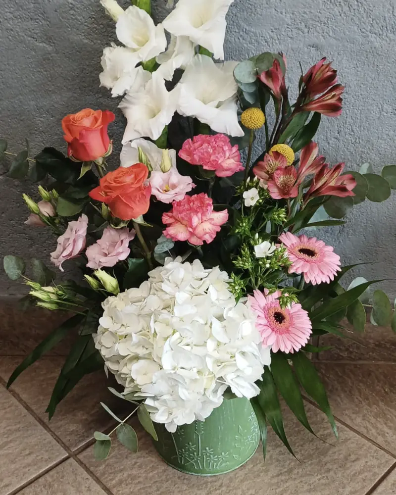 Composition rose et blanche