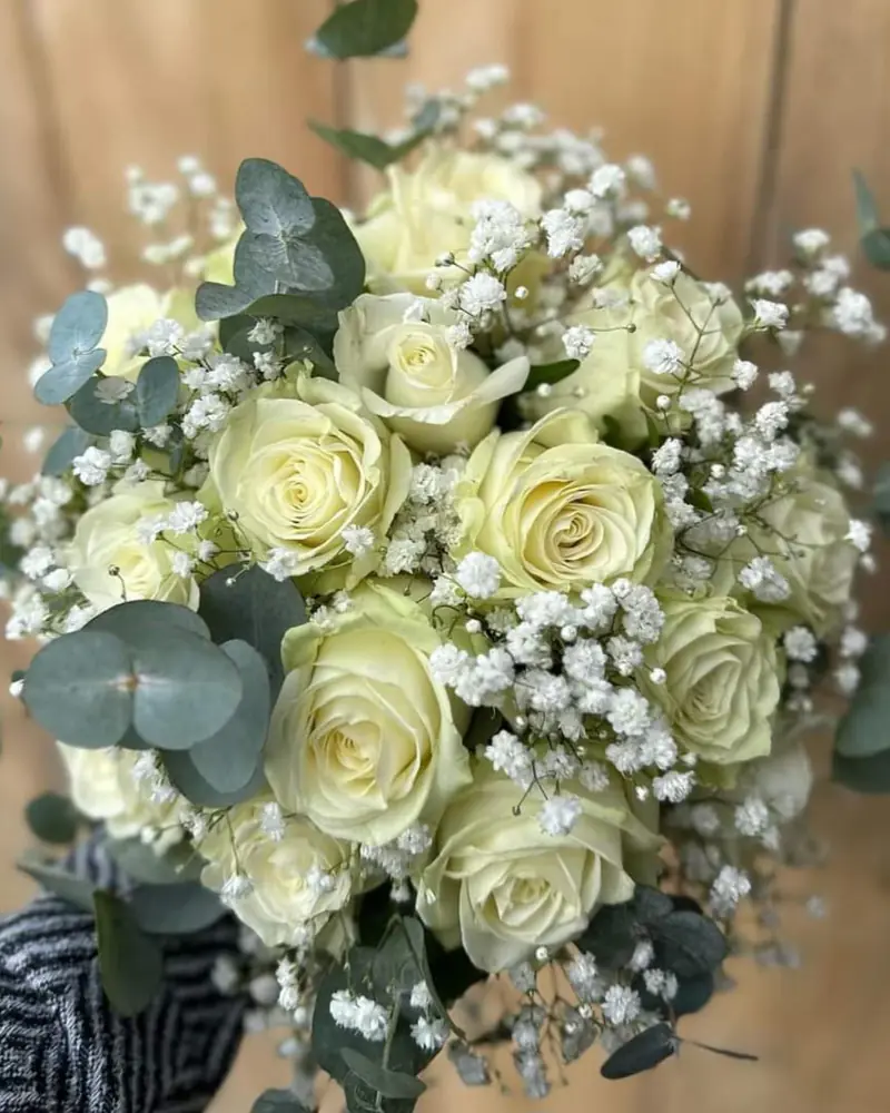 Bouquet de mariée roses blanches
