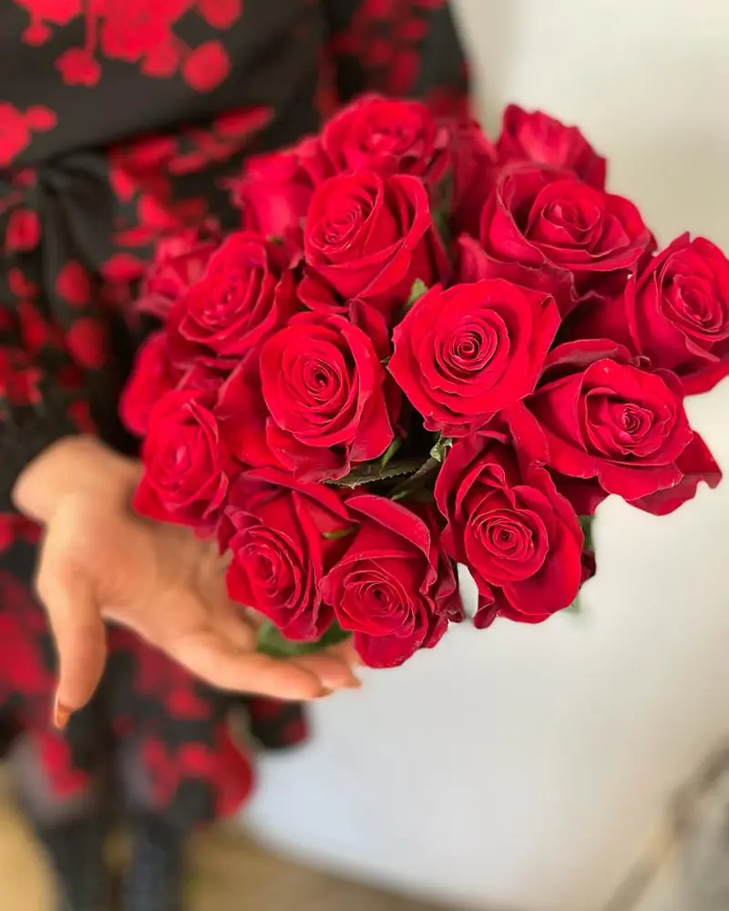 Bouquet de mariée de roses rouges